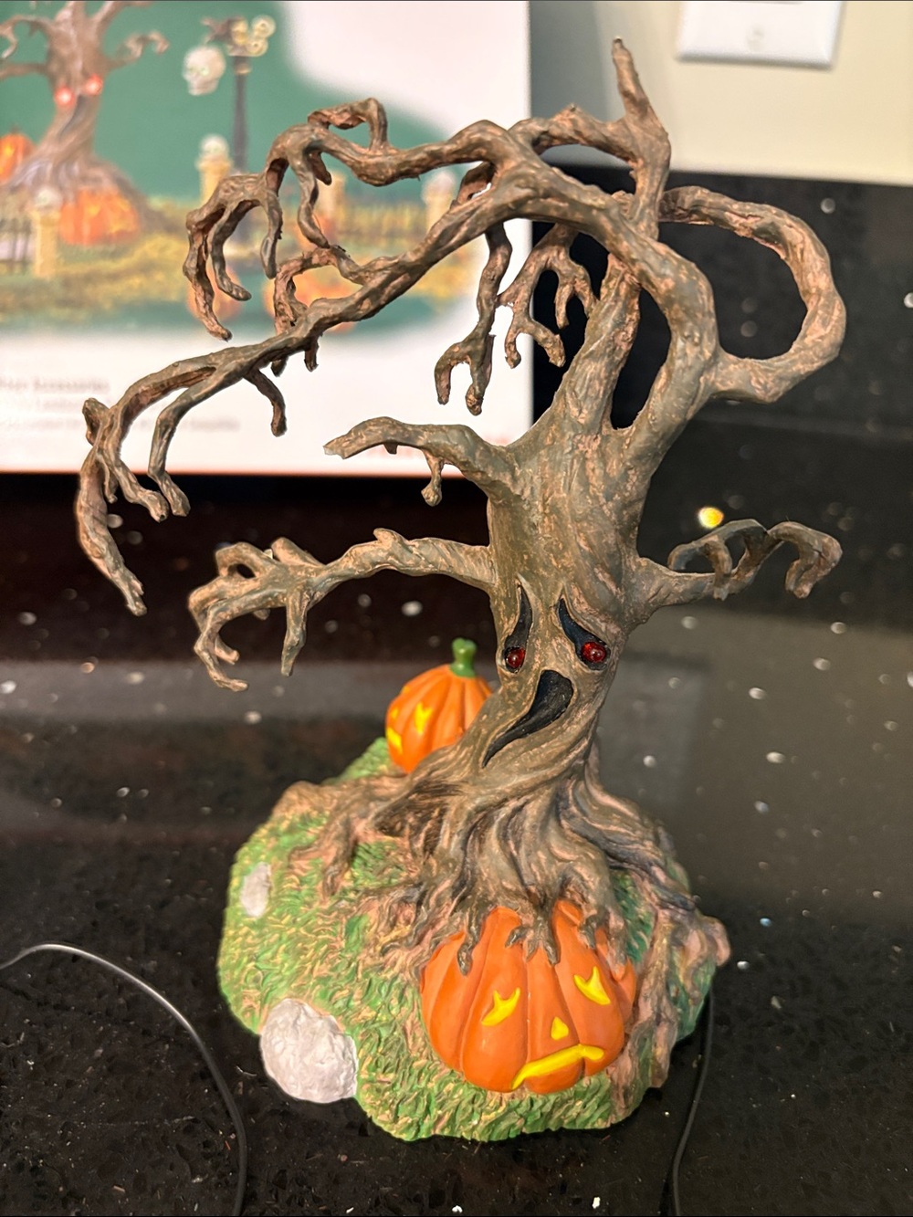 Department 56 LIT Halloween Village Gravely Landscape Accessory Set/8 Spooky - Picture 11 of 17